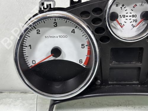 Used Instrument cluster Instrument cluster 31205555 31205555