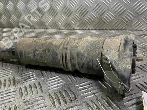 Used Right rear shock absorber Right rear shock absorber PEUGEOT 208 II (UB_, UP_, UW_, UJ_) 1.2 PureTech 100 (101 hp) 19955607 19955607