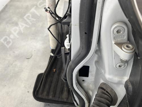 Left front door MERCEDES-BENZ E-CLASS (W211) E 220 CDI (211.006) | BP30104424C2