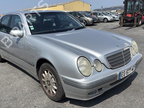 Right headlight MERCEDES-BENZ E-CLASS (W210) E 220 CDI (210.006) | BP29253462C29 