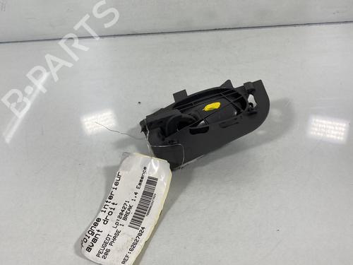 Used Front right interior door handle Front right interior door handle PEUGEOT 206 SW (2E/K) 1.4 (75 hp) 19996836 19996836