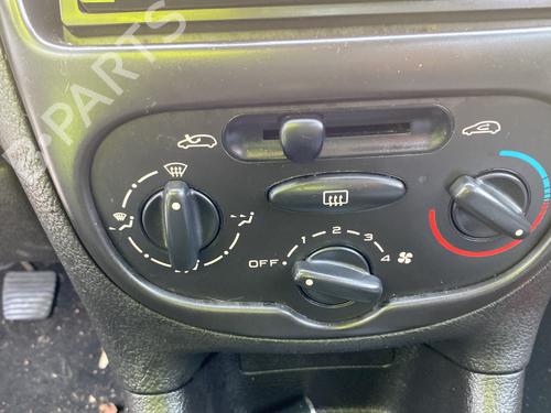 Switch PEUGEOT 206 Hatchback (2A/C) 1.4 i | BP23765325I30 
