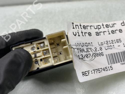 Left rear window switch HYUNDAI TRAJET (FO) 2.0 CRDi | BP21489930I29 