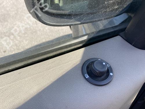 Switch RENAULT SCÉNIC II (JM0/1_) 1.5 dCi (JM1E, JM16) | BP32524337I30 