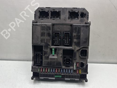 Used Fuse box PEUGEOT 307 Break (3E) 2.0 HDI 110 (107 hp) 31205754