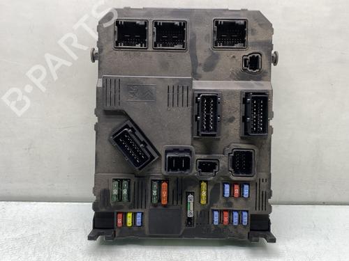 Used Fuse box CITROËN BERLINGO / BERLINGO FIRST MPV (MF_, GJK_, GFK_) 1.4 i (MFKFX, MFKFW, GJKFWB, GJKFWC, GFKFWC) (75 hp) 30353855
