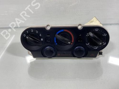 Used Climate control FORD FIESTA V (JH_, JD_) 1.4 16V (80 hp) 19986255