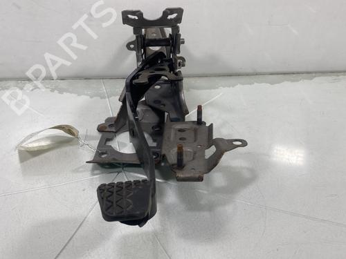 Used Break pedal Break pedal FORD FIESTA VI (CB1, CCN) 1.4 TDCi (70 hp) 30941096 30941096