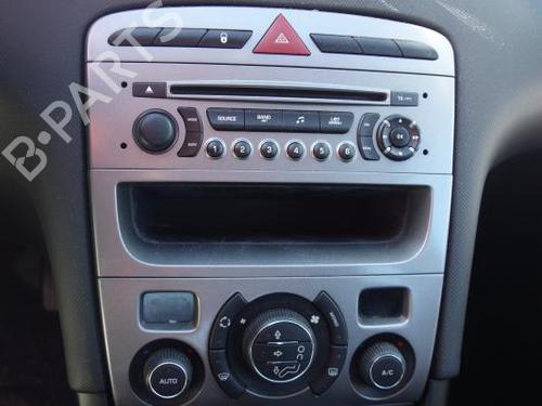 Fuse box PEUGEOT 308 I (4A_, 4C_) 1.6 HDi | BP30082637E1 