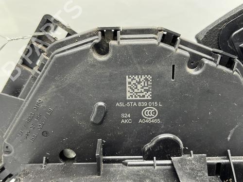 rear-left-lock-vw-golf-viii-cd1-da1-2019-28279476 main image