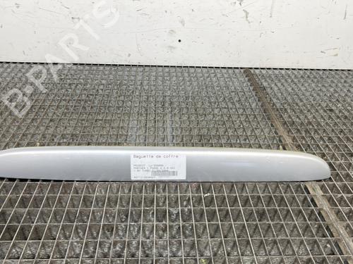 Used Tailgate trim PEUGEOT PARTNER MPV (5_, G_) 2.0 HDI (90 hp) 31046380