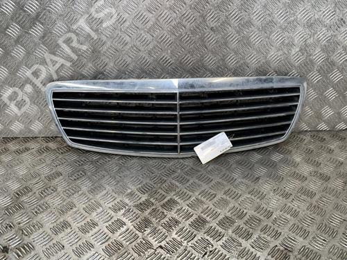 Used Grille Grille MERCEDES-BENZ E-CLASS (W211) E 220 CDI (211.006) (150 hp) 20024477 20024477