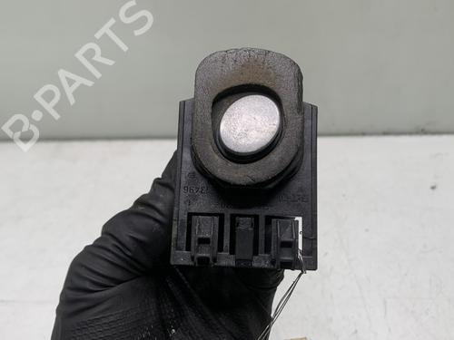 switch-peugeot-607-9d-9u-2000-31205413 main image