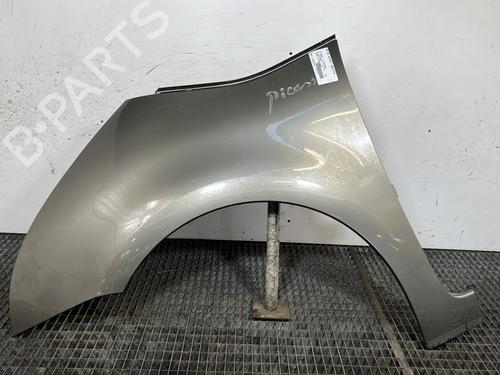Guarda-lamas esquerdo CITROËN C4 Picasso I MPV (UD_) 1.6 HDi (109 hp) 29995780