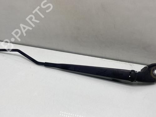 Used Front windshield wiper arm CITROËN C4 CACTUS 1.6 BlueHDi 100 (99 hp) 26288152