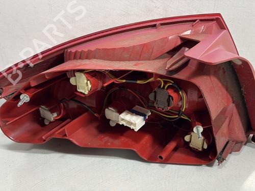 Right taillight PEUGEOT 407 (6D_) 1.6 HDi 110 (6D9HZC, 6D9HYC) | BP29287106C35 