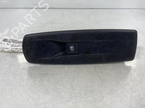 Used Right front window switch Right front window switch RENAULT LAGUNA III Grandtour (KT0/1) 2.0 dCi (KT01, KT08, KT09, KT0K, KT12, KT1D, KT1W) (150 hp) 19980394 19980394
