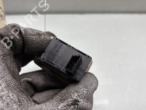 Right front window switch BMW 5 (E60) 535 d | BP24184391I26 
