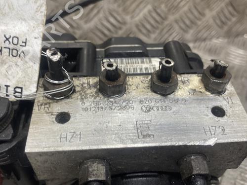 Used ABS pump ABS pump VW FOX Hatchback (5Z1, 5Z3, 5Z4) 1.2 (55 hp) 33484730 33484730
