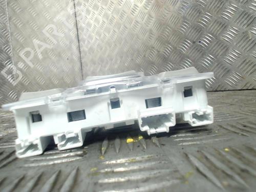 Used Interior roof light Interior roof light CITROËN C3 III (SX) 1.2 PureTech 82 (83 hp) 21957161 21957161