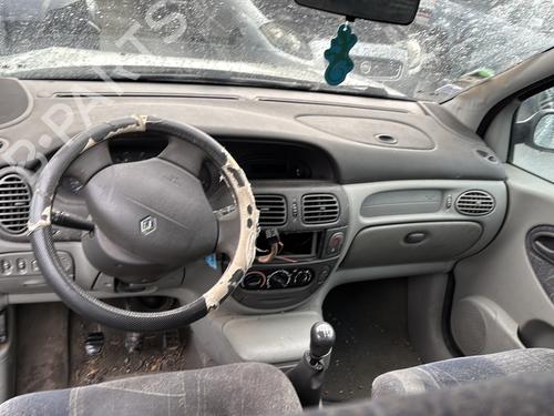 Troisième feu stop RENAULT SCÉNIC I MPV (JA0/1_, FA0_) 1.9 dCi (JA05, JA1F) | BP29707076L11 