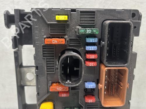 Fuse box CITROËN C3 I (FC_, FN_) 1.4 HDi | BP28704736E1