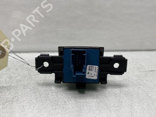 Used Switch PEUGEOT 308 SW II (LC_, LJ_, LR_, LX_, L4_) 1.5 BlueHDi 130 (131 hp) 19957697