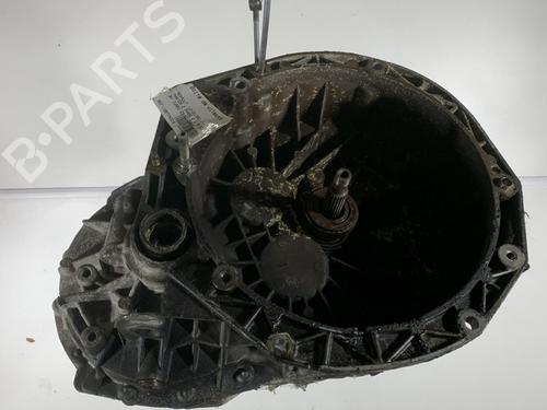 Used Gearbox RENAULT MASTER II Bus (JD) 1.9 dCi 80 (82 hp) 28001394