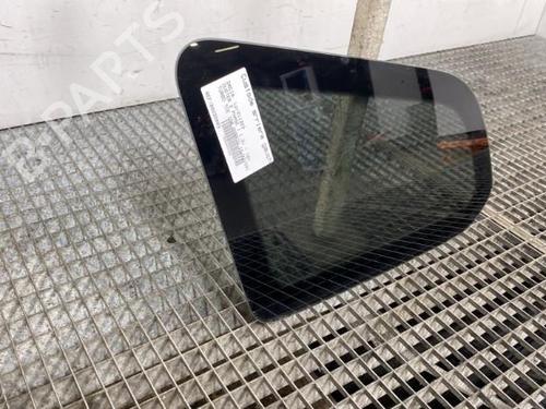 rear-left-quarter-glass-dacia-duster-hm_-13-tce-150-hmm3-833070057r-2017-21814969 main image