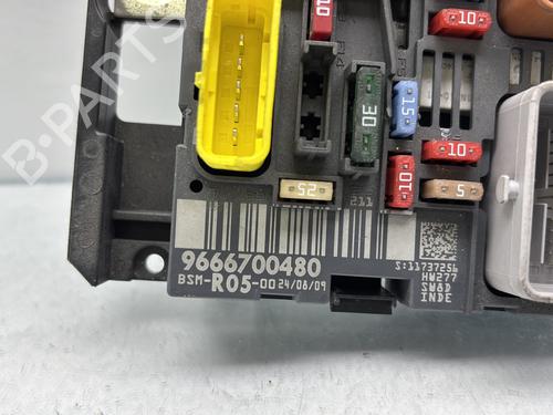 Boîte à Fusibles CITROËN C4 I (LC_) 1.6 HDi | BP29841419E1
