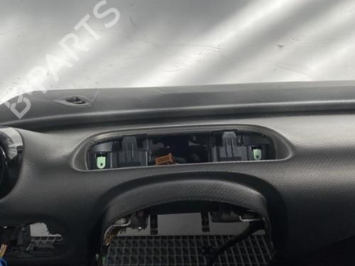 Dashboard CITROËN C4 CACTUS 1.6 BlueHDi 100 | BP32094121C46 - Image 1