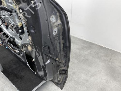 Used Left front door Left front door 28017454 28017454