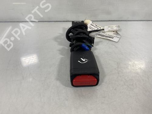 Seat buckle TOYOTA YARIS (_P13_) 1.5 Hybrid (NHP130_, NHP130) | BP20022770I32 