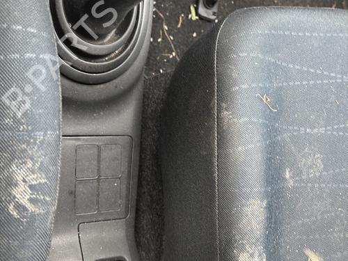 Left front window switch TOYOTA YARIS (_P9_) 1.4 D-4D (NLP90_, NLP90R) | BP27404721I27 