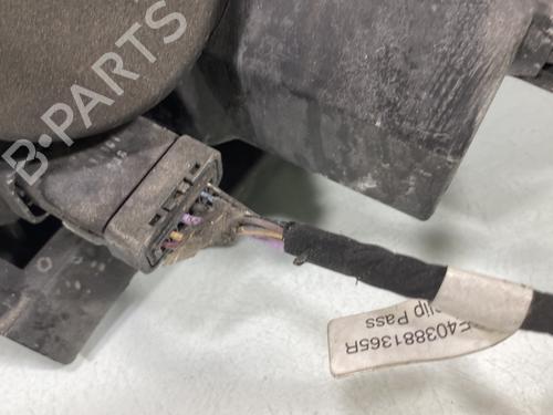 Used Right headlight Right headlight RENAULT MEGANE III Grandtour (KZ0/1) 1.9 dCi (KZ0J, KZ0N, KZ1S) (131 hp) 27633013 27633013