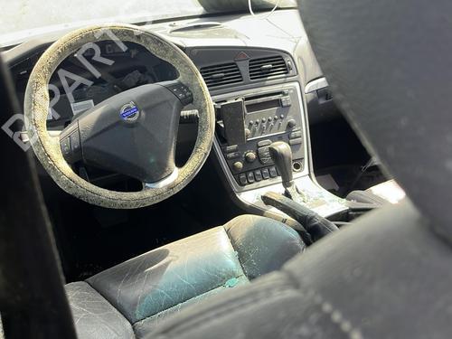 Used Parts VOLVO V70 III (135) 2.4 D 1798573