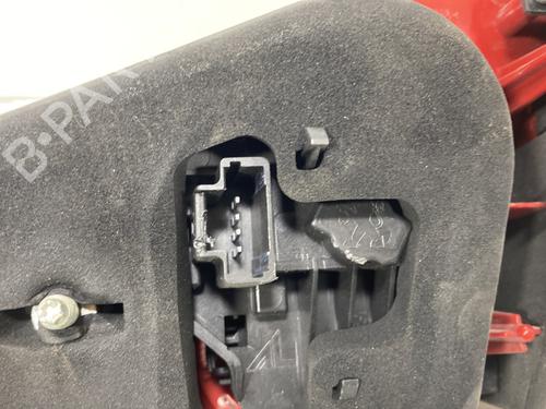 left-tailgate-light-peugeot-607-9d-9u-22-hdi-6350cg-2000-20023499 main image