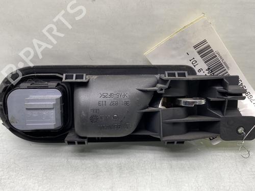 Venstre foran invendig håndtak VW PASSAT B5.5 (3B3) 1.9 TDI | BP20677046I13 