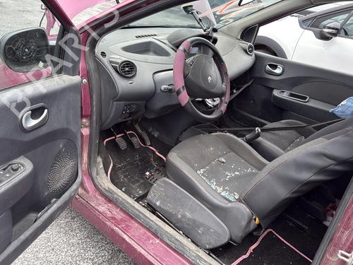 Right front fog light RENAULT TWINGO II (CN0_) 1.5 dCi 75 | BP30059782C31  - Image 18