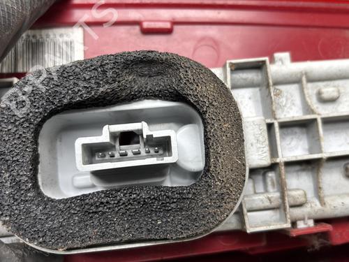 farolim-direito-citroen-berlingo-multispace-b9-2008-32192515 main image