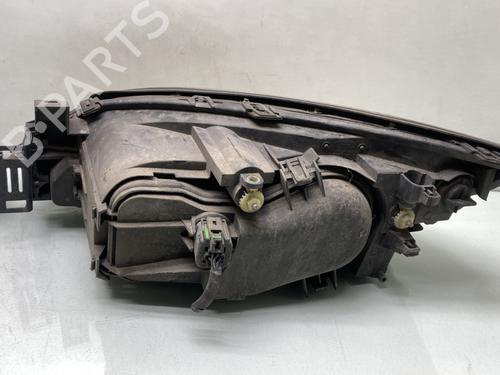 Used Right headlight Right headlight FORD MONDEO III Saloon (B4Y) 1.8 16V (110 hp) 31052528 31052528