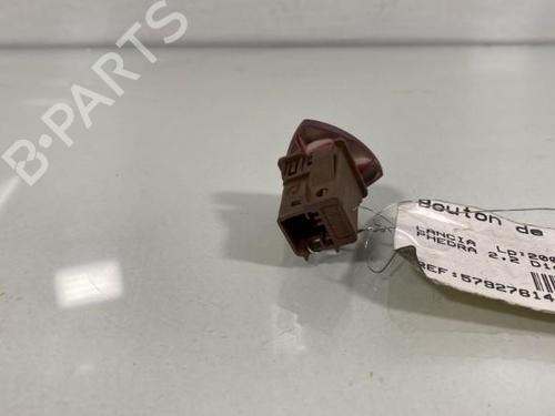 Used Warning switch Warning switch LANCIA PHEDRA (179_) 2.2 JTD (179AXC1A) (128 hp) 20011749 20011749