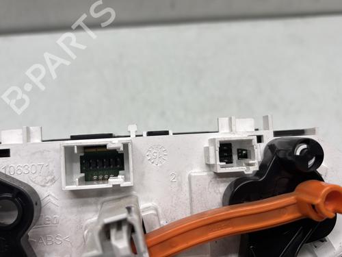 climate-control-peugeot-2008-i-cu_-2013-28522821 main image