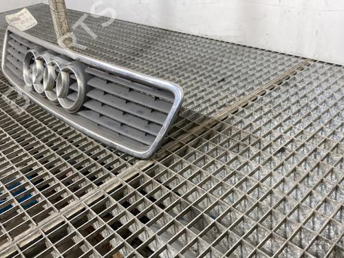 Grille AUDI A4 B5 (8D2) 1.9 TDI | BP28620397C40 