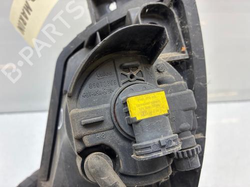 Højre foran tåkelykt Højre foran tåkelykt PEUGEOT 308 SW I (4E_, 4H_) 1.6 HDi (90 hp) 39902384 39902384