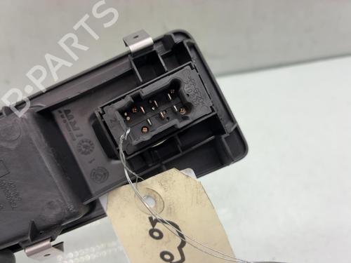 right-front-window-switch-fiat-grande-punto-199_-2005-40030735 main image