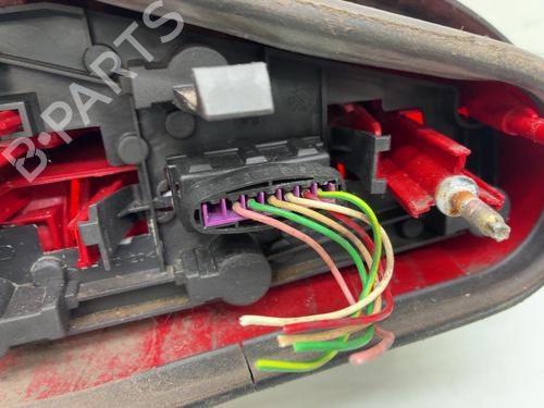 Used Right taillight Right taillight PEUGEOT 106 II (1A_, 1C_) 1.0 i (50 hp) 39947217 39947217