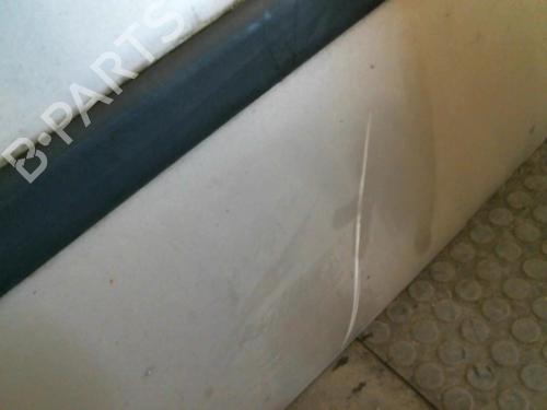 Used Left front door Left front door 21951128 21951128