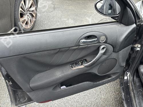 Right front window switch ALFA ROMEO 147 (937_) 1.9 JTDM 8V (937.AXD1A, 937.AXU1A, 937.BXU1A) | BP32441433I26 