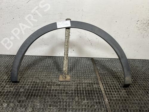 Aba guarda lamas trás esquerda RENAULT KADJAR (HA_, HL_) 1.6 dCi 130 4x4 (HLA4) (130 hp) 31252862